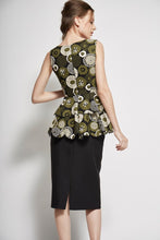 Load image into Gallery viewer, Printed Scallop Top