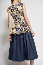 Load image into Gallery viewer, Printed Scallop Top