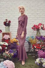 Load image into Gallery viewer, Nadia Kurung Modern