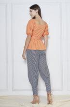 Load image into Gallery viewer, Cotton Top With Belt