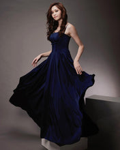 Load image into Gallery viewer, Charlyn Flair Gown