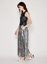 Load image into Gallery viewer, Geometric sleeveless top