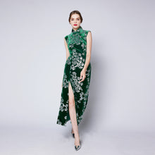 Load image into Gallery viewer, Meng Yao Velvet Maxi Qipao
