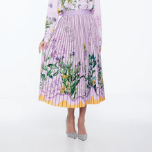 Load image into Gallery viewer, Printed Pleated Skirt
