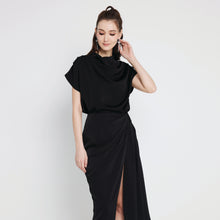Load image into Gallery viewer, Drape Top
