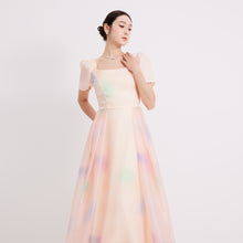 Load image into Gallery viewer, Nur Short Sleeves Dress

