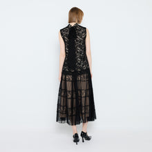 Load image into Gallery viewer, SLEEVELESS LACE TOP
