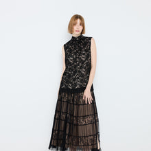 Load image into Gallery viewer, SLEEVELESS LACE TOP
