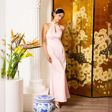 Load image into Gallery viewer, Li Hua Scallop Qipao
