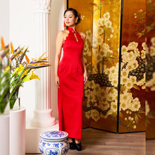 Load image into Gallery viewer, Li Hua Scallop Qipao
