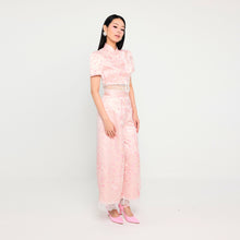 Load image into Gallery viewer, Li Ting Lace Crop Top
