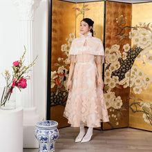 Load image into Gallery viewer, Li Yi Tangling Cape
