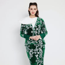 Load image into Gallery viewer, Meng Yao Velvet Jacket
