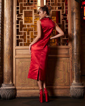 Load image into Gallery viewer, Mei Huā Floral Satin Midi Dress
