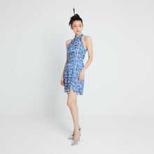 Load image into Gallery viewer, Ru Yi Cheongsam
