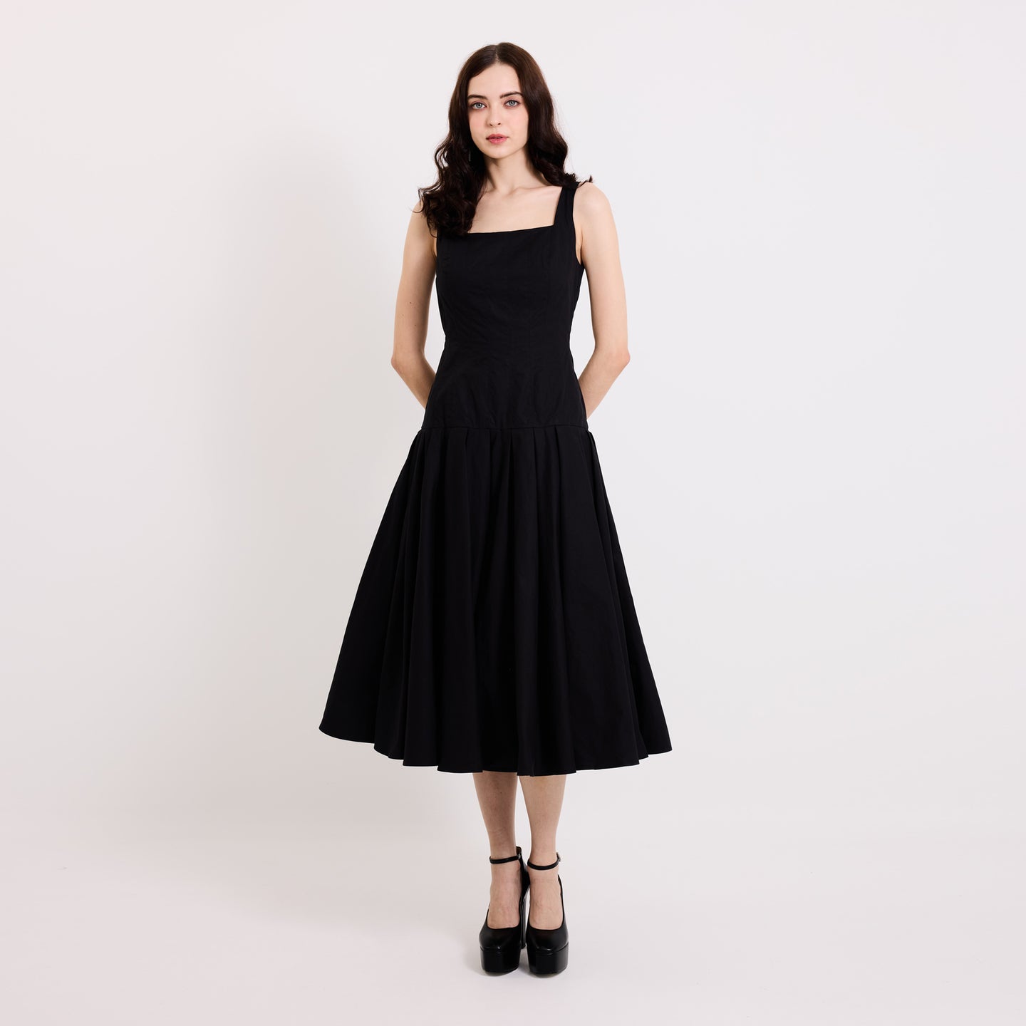 Jacqe Dress