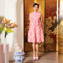 Load image into Gallery viewer, Cai Yun Qipao Top

