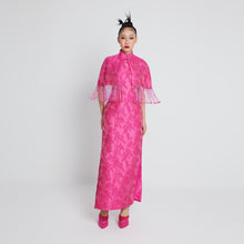 Load image into Gallery viewer, Xue Ke Tassel Cape
