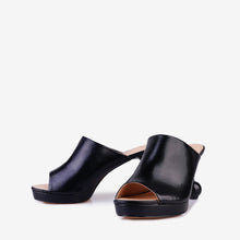 Load image into Gallery viewer, LEWRE LEMARA HEELS
