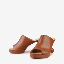 Load image into Gallery viewer, LEWRE LEMARA HEELS
