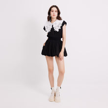Load image into Gallery viewer, Emb Collar Top
