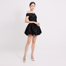 Load image into Gallery viewer, Rexy Pleated Dress
