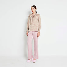 Load image into Gallery viewer, Jaquard Bow Top
