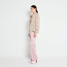 Load image into Gallery viewer, Jaquard Bow Top
