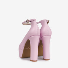 Load image into Gallery viewer, Tricia Lew Mag Platforms Heels
