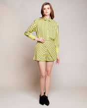 Load image into Gallery viewer, Striped Shorts
