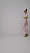 Load and play video in Gallery viewer, Ke Rou Scallop Cape

