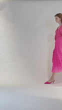 Load and play video in Gallery viewer, Chiffon Pleated Skirt
