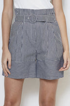 Load image into Gallery viewer, Stripe Short Pants
